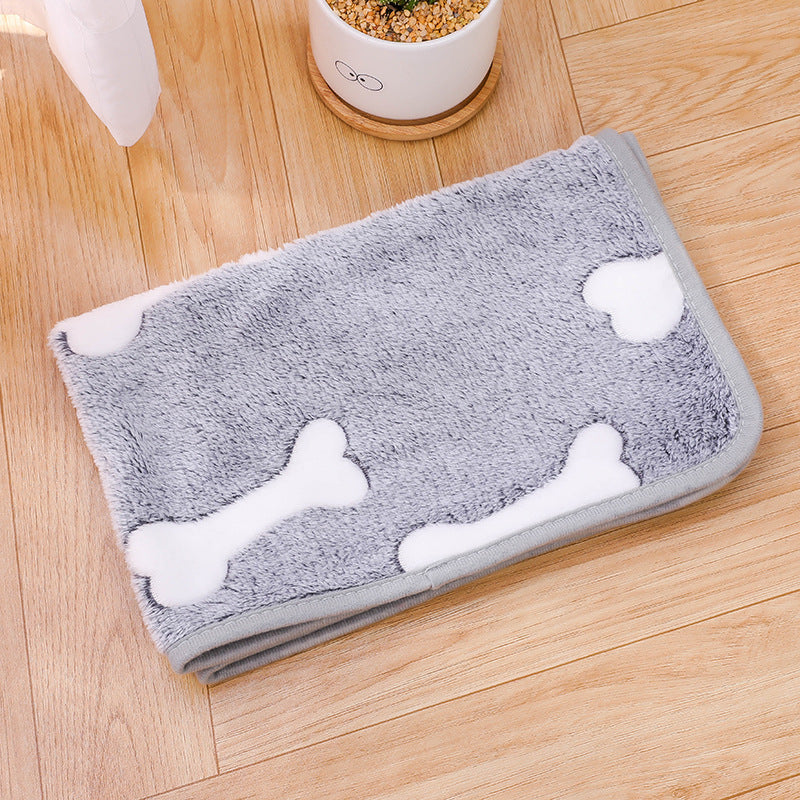 Cross-border pet blanket mat cat and dog flannel blanket autumn and winter warm blanket pet sleeping mat wholesale