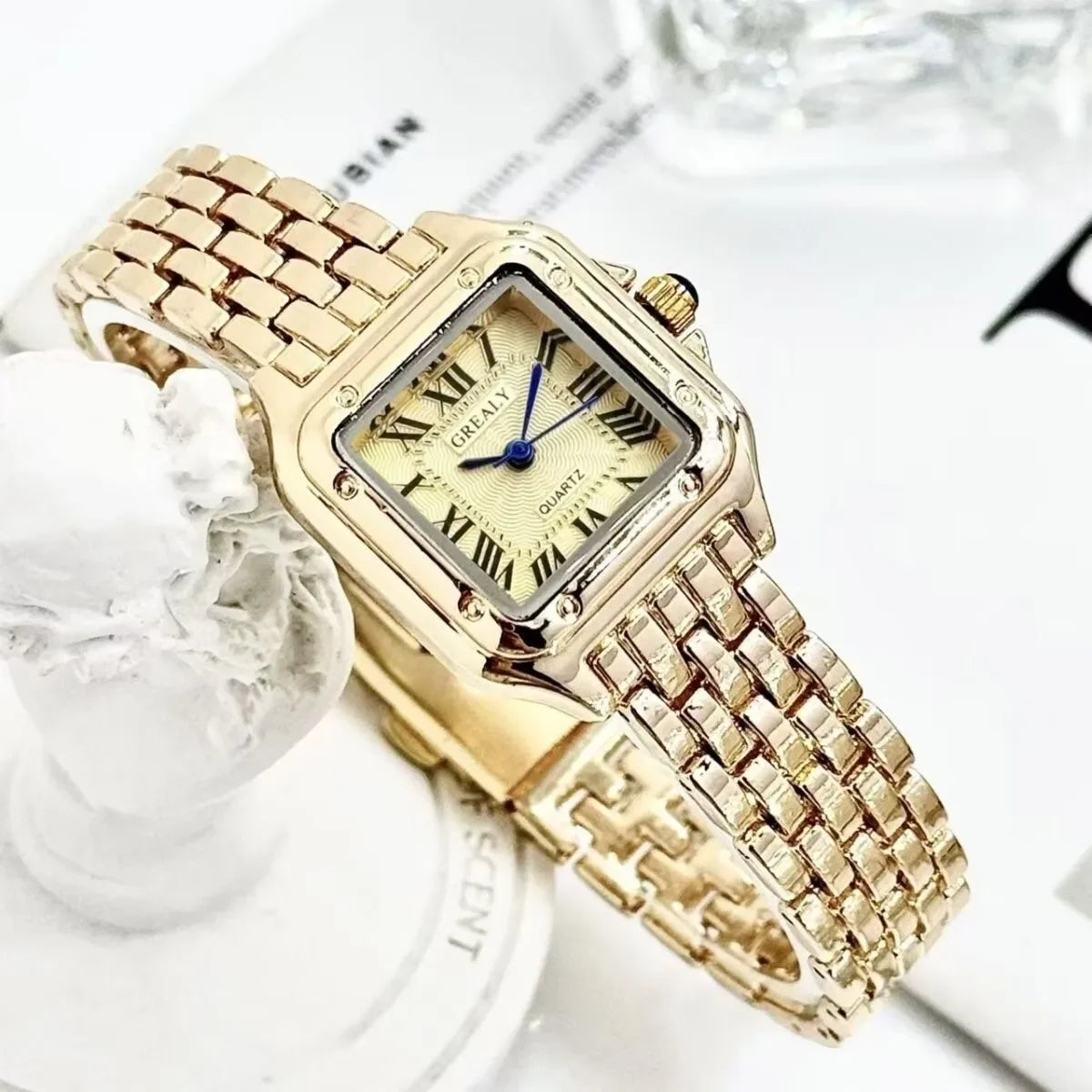 Luxury Rhinestone Women Watches Fashion Square Quartz Wristwatch Simple Ladies Clock Reloj Mujer